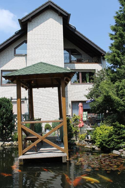 Eifel-Landhaus Ferienwohnungen "Em Gardestueffje" 멕헤르니흐 객실 사진